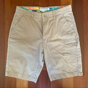 Hudson & Barrow men’s khaki shorts, 31”/30” waist